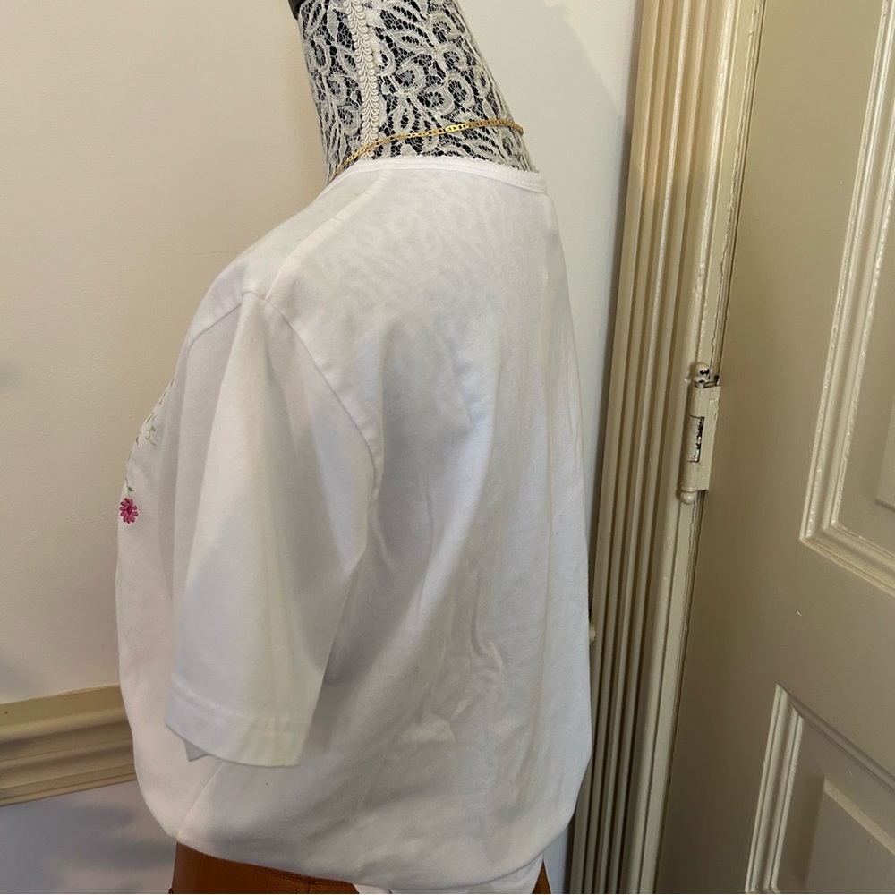 Vintage Embroidered Floral White Short Sleeve Top SZ L - Picture 8 of 9